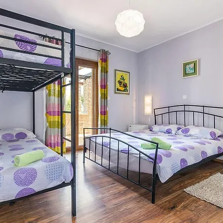Vila Emanuel Comfortable Holiday *