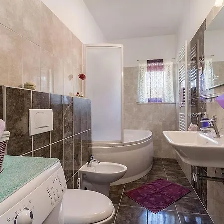 Vila Emanuel Comfortable Holiday *